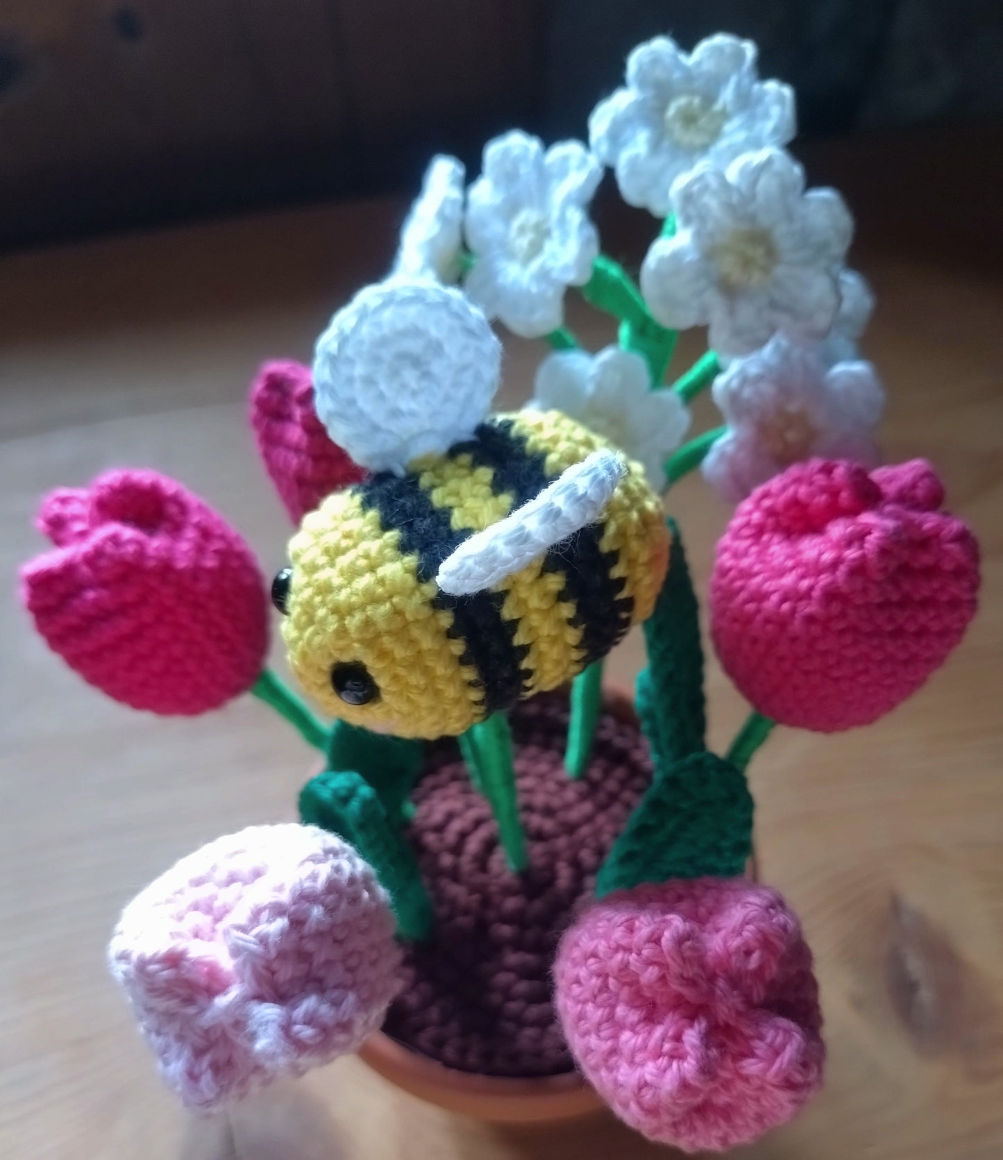 Pot de tulipes au crochet – Parfum de lavandin